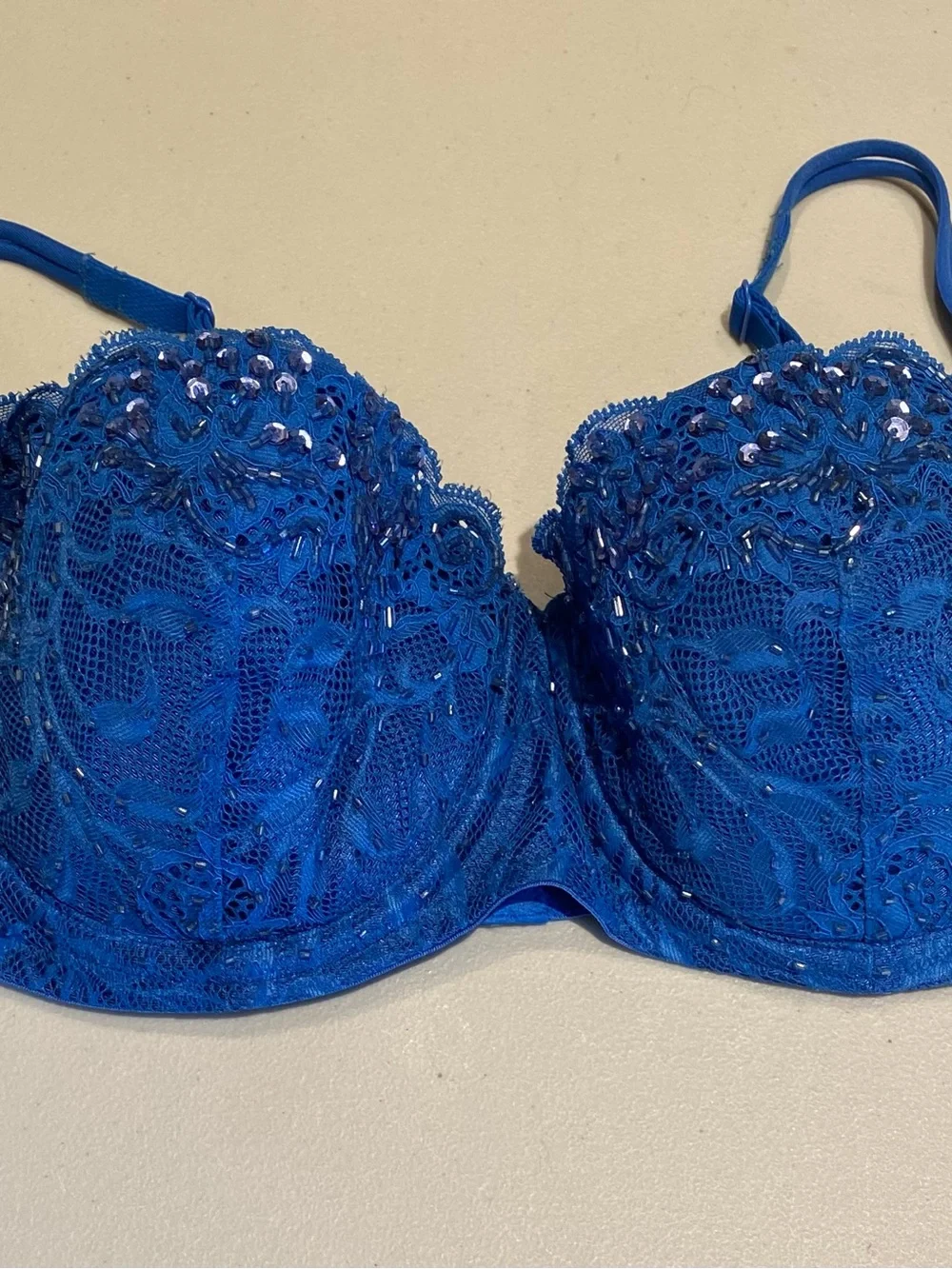 Victoria's Secret Very Sexy Lace Embellished Blue Lingerie Set, size 36D / L